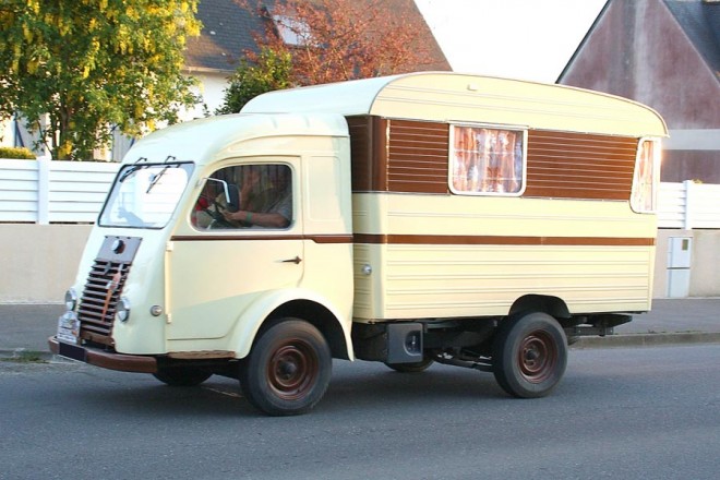 Auto-caravane Digue.jpg