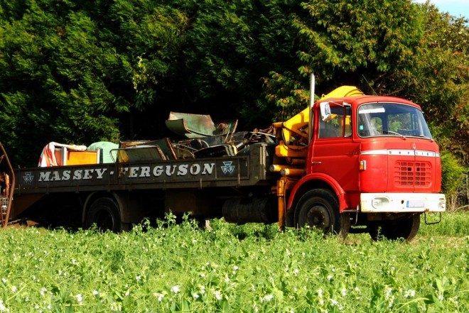 Berliet GBK 80 Plateau.jpg
