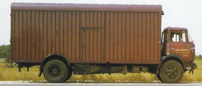 Berliet GBK - Profil.jpg