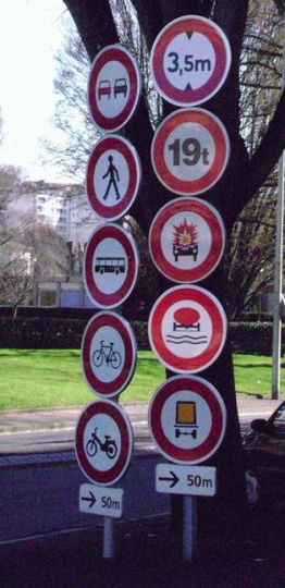 Sur les frontières - France.jpg