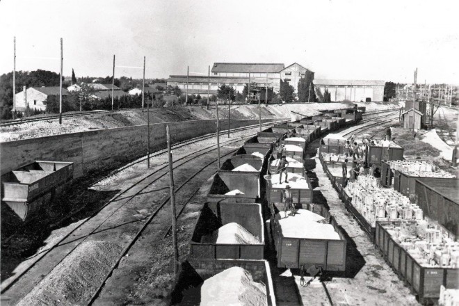 13 - CF de la Camargue faisceau d'échange de Arles-Trinquetaille.jpg