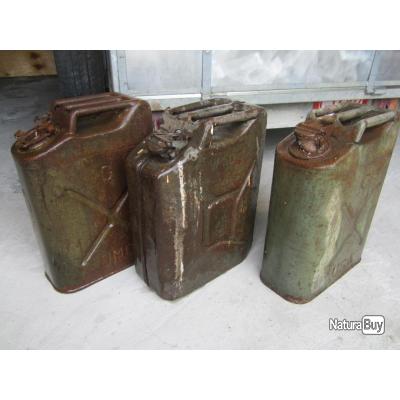 __00047_jerrican-US-1943-willys-dodge-WW2-ect-ammo-tray-US-jerrycan.JPG
