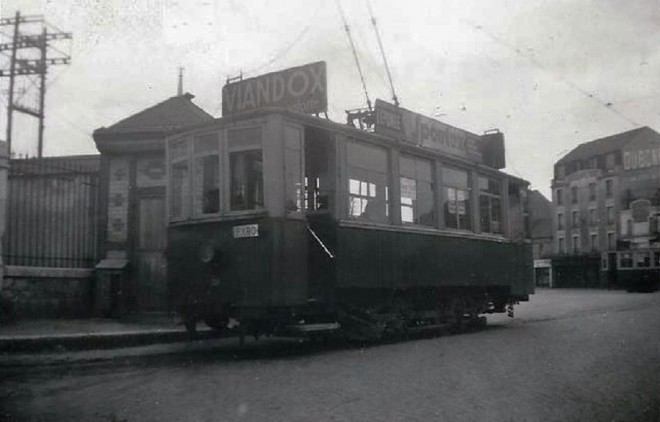 18 - BOURGES - TRAMWAY -Ligne Gare - Pyrotechnie.jpg