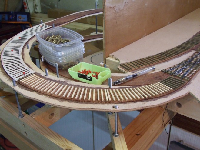 Construction aiguillage courbe HOn3 + Pose de la voie du réseau 028.JPG