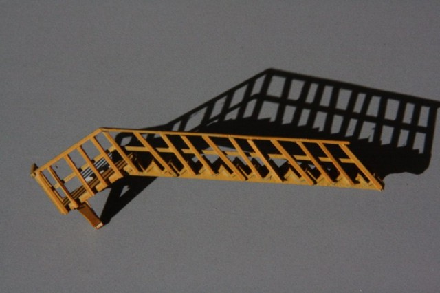Gare CBR Escalier amovible.jpg