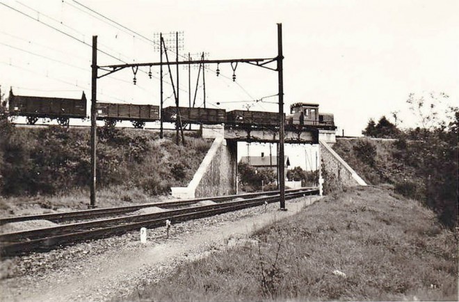 41 - C.F. BLANC ARGENT  SALBRIS, 1957, Passage supérieur, Vierzon-Paris, Diesel 12 pour Romorantin.jpg