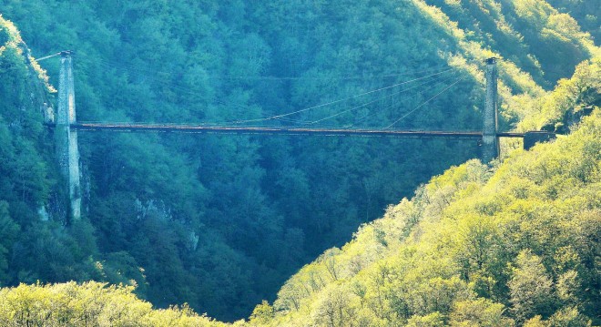 Viaduc_des_Rochers_Noirs_-2 Wiki.JPG