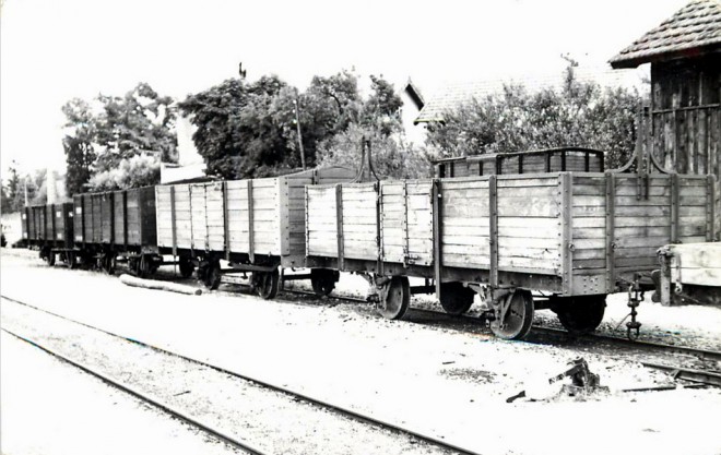 89 - Chablis,wagon de marchandises.Photo Rifault 1951.jpg