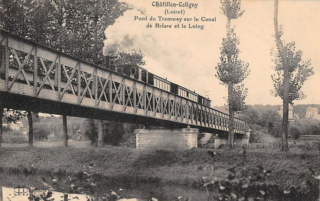 9 Châtillon-Coligny pont du Tram CPA 5.jpg