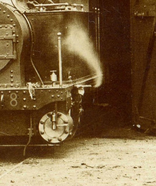 Loco Neuillé Pont Pierre.jpg