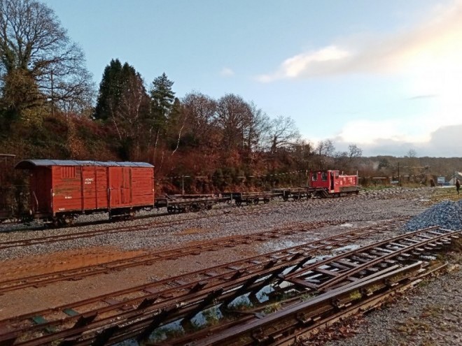 premier train de marchandises.jpg