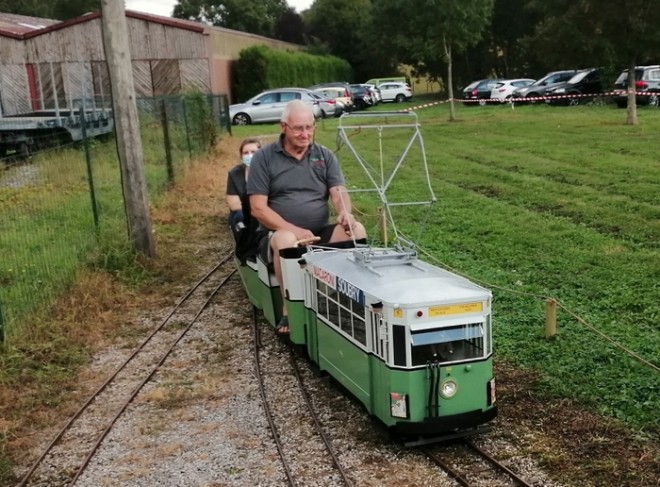 tram1.jpg