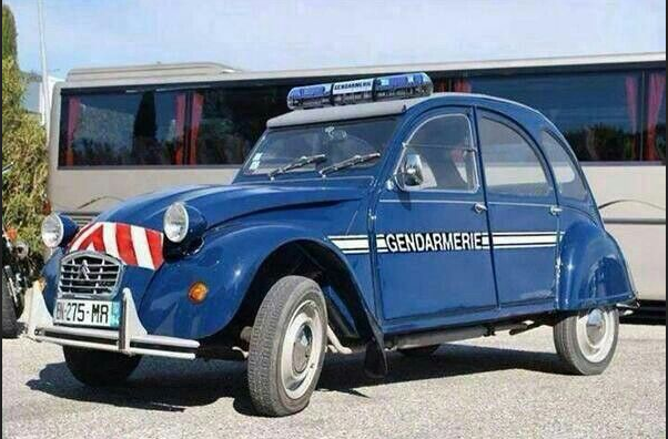 2CV Gendarmerie..PNG