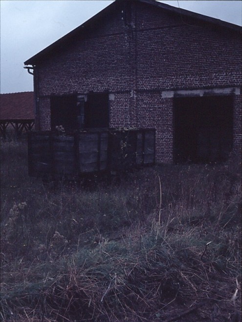 Cramaille le dépôt et tombereau 14.10.75.jpg