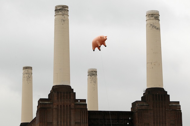 Battersea Power Station - Londres 2011 (2).jpg