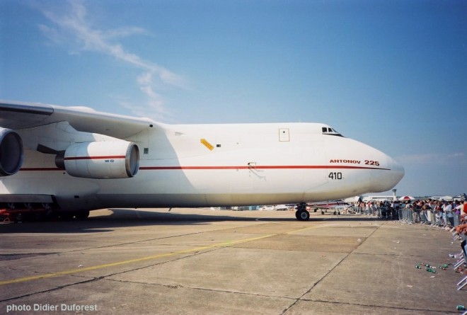 An-225_Le_Bourget_2001-a.jpg