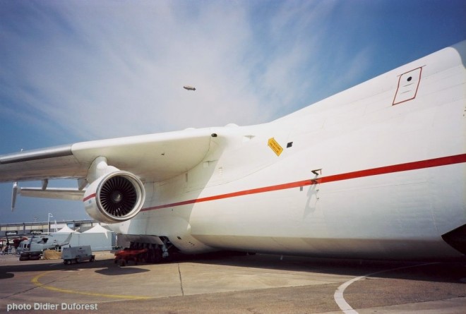 An-225_Le_Bourget_2001-b.jpg