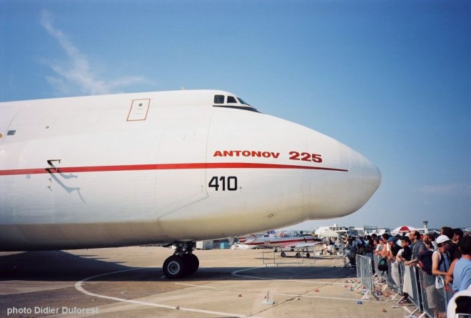 An-225_Le_Bourget_2001-d.jpg