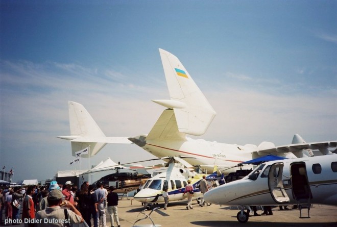 An-225_Le_Bourget_2001-f.jpg