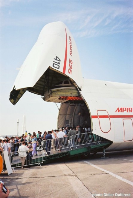 An-225_Le_Bourget_2001-g.jpg