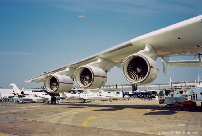 An-225_Le_Bourget_2001-l.jpg