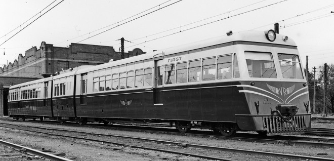 Walker Railmotor RM80.jpg