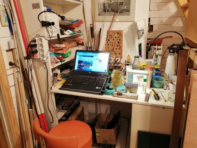 bureau.jpg