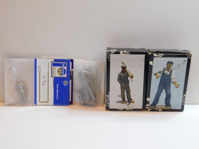 figurines 1.43 & 1.35 003.JPG