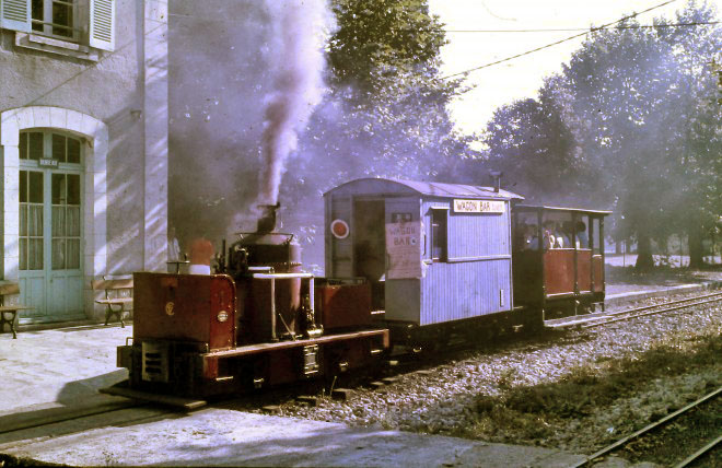 1985 09 29 CFVO TRAIN COMPLEMENTAIRE ET PENURIE CHARBON AU RETOUR SCAN DIAPOS CLICHE JCL (4).jpg