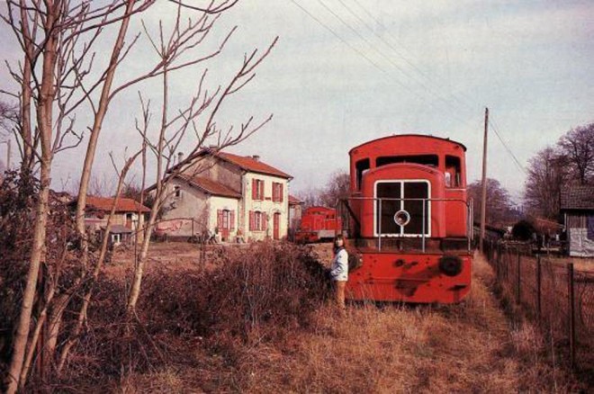 Locotracteurs série 10-12  Gare de Parentis  Mars 1981- Photo P.Deludin.jpg