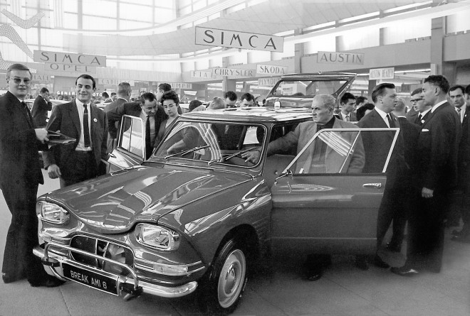Salon Auto Paris 1964.jpg