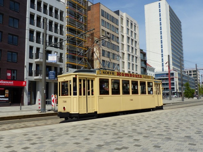 18 tram 7386 de 1908 à Opéra.jpg