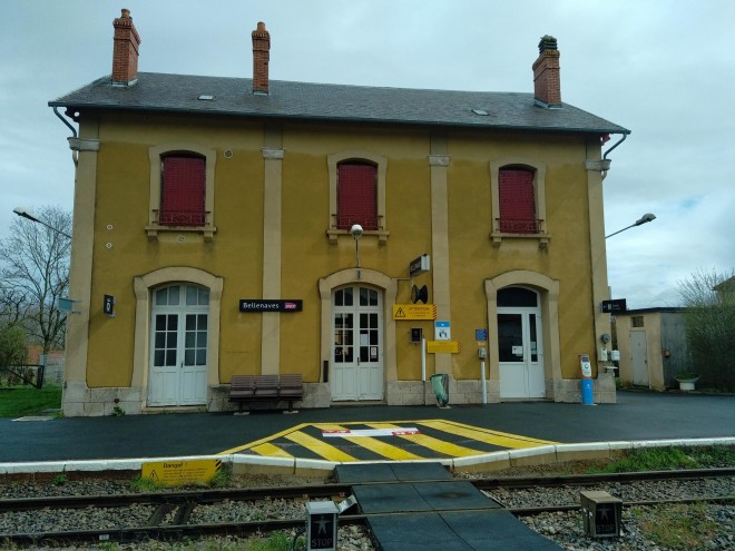 gare de bellenaves.jpg
