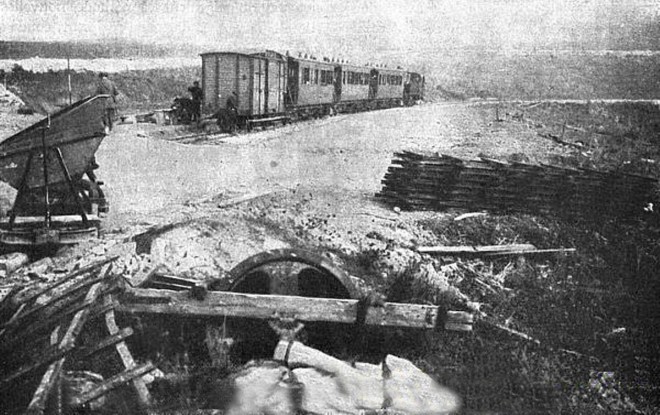 369-Fleury-devant-Douaumont_-_Emplacement_de_la_gare_et_du_haut_village.jpg