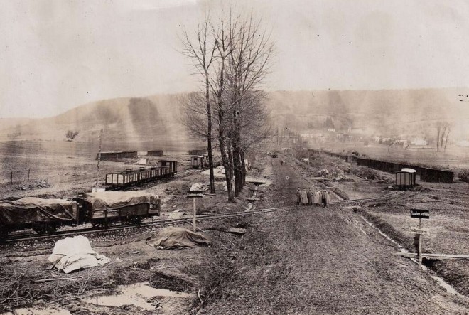 444-VerdunFeldbahnMunitionlagerRauchenVerboten1916.jpg