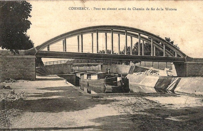 590-Commercy_-_Pont_en_ciment_arme_du_Chemin_de_fer_de_la_Woevre.jpg