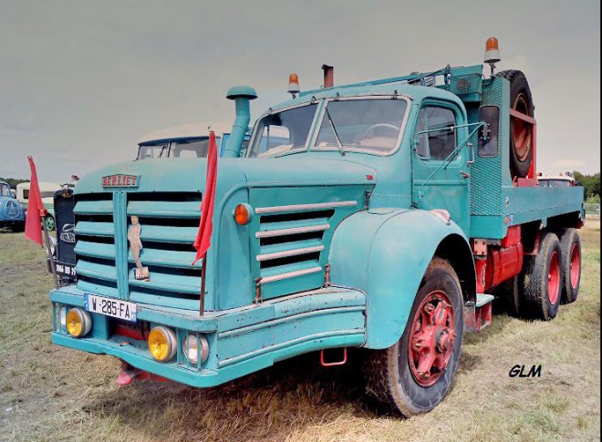 ob_f467d1_berliet-1-tbo-depanneuse-189.jpg
