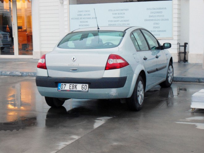RENAULT Mégane copie.jpg
