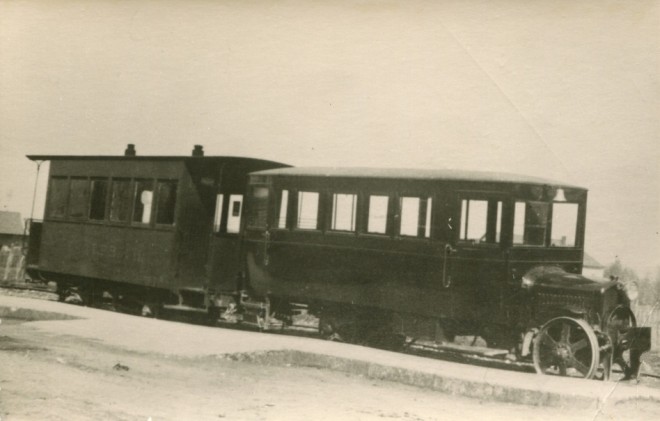 38 - Tramway du Pont-de-Beauvoisin (17 kms) - Autorail Saurer -.jpg