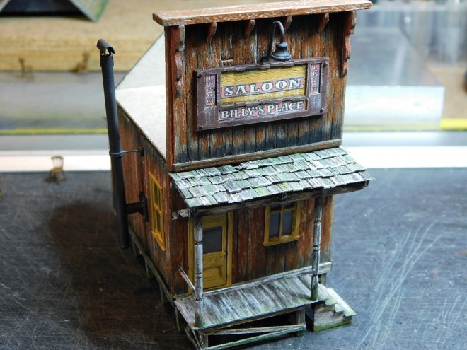 Aménagement du Saloon du Devil's-Gulch 009.JPG
