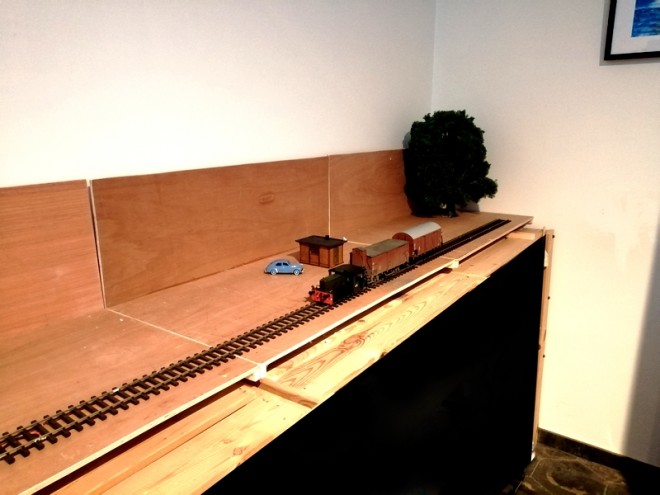 4 modules pose 1.jpg