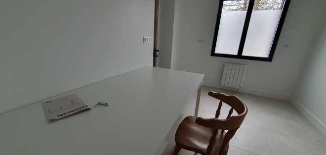 STH 004.jpg