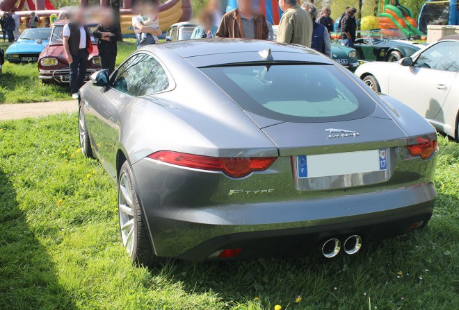 Jaguar type F 2013-17(2).jpg