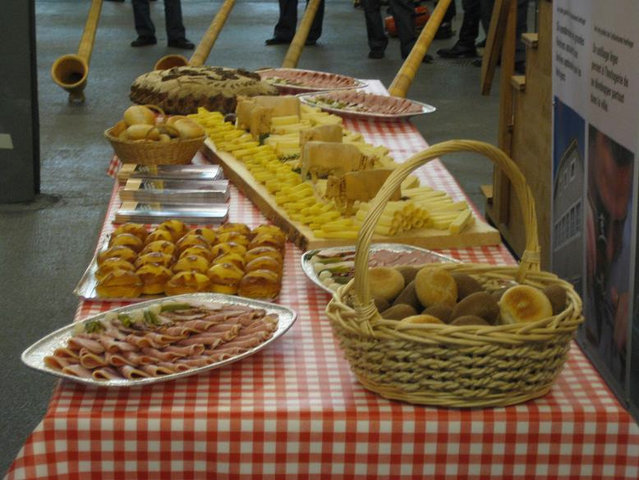 dÃ©gustation de fromages Suisses.jpg