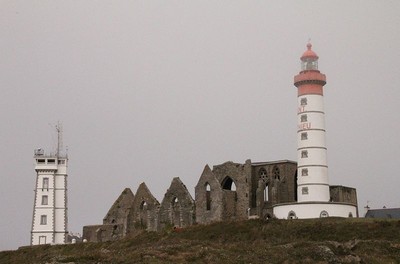Phare_de_Saint_Mathieu_2.jpg
