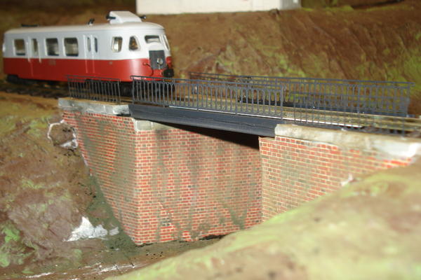 PONT003.jpg