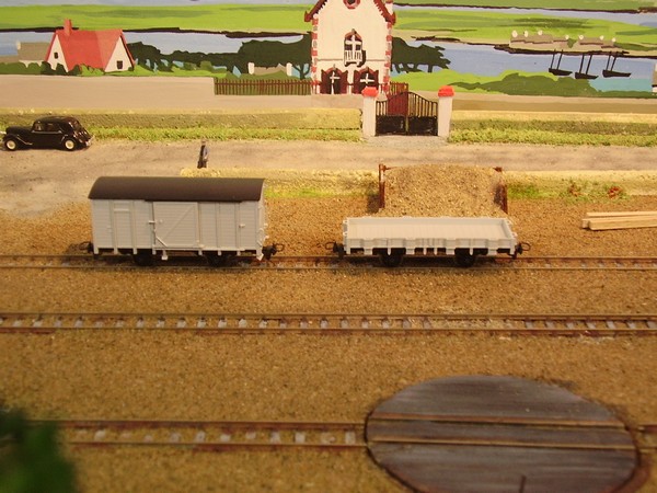 Wagons en gare de Port Navalo.jpg