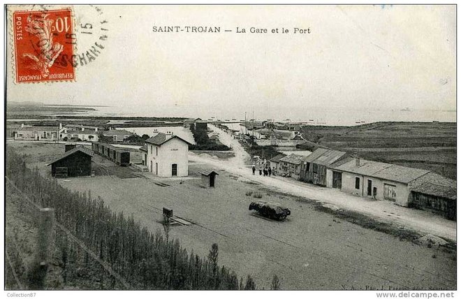 17 - ILE D´OLERON - SAINT TROJAN - LA GARE et le PORT.jpg