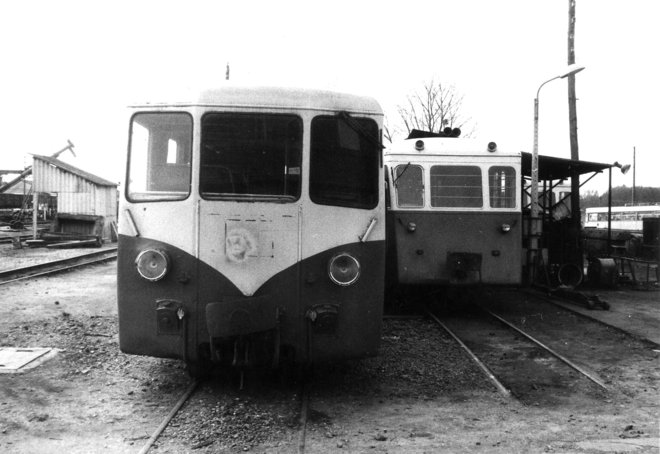 Arrière autorails VERNEY & DE DION OC 2 - ROMORANTIN 22 Mars  1981.jpg