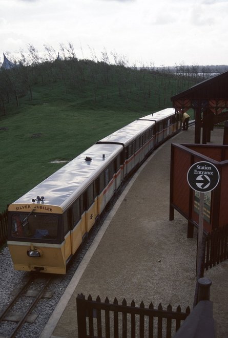 1984-1308.JPG